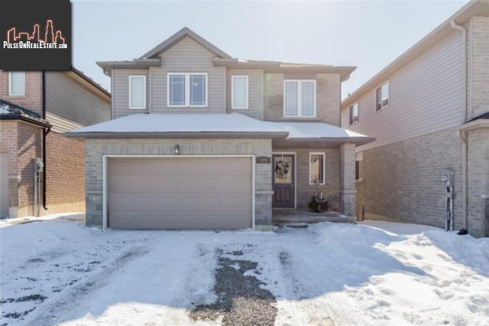 Property 129 Stoneglen Way main img