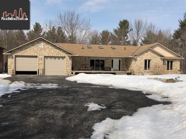 Property 72 Davis Lock Rd main img
