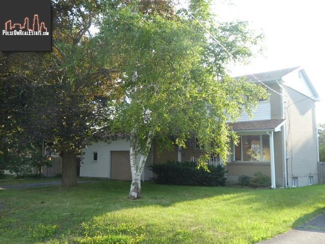Property 1267 Leyton Ave main img