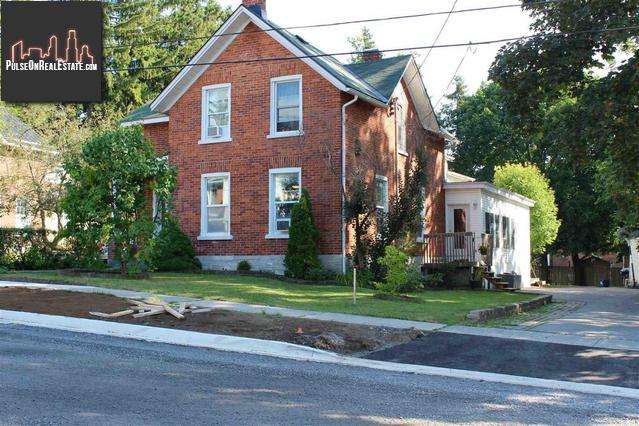 Property 113 Robinson St main img