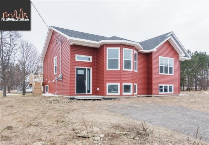 Property 2 Mackinnon main img