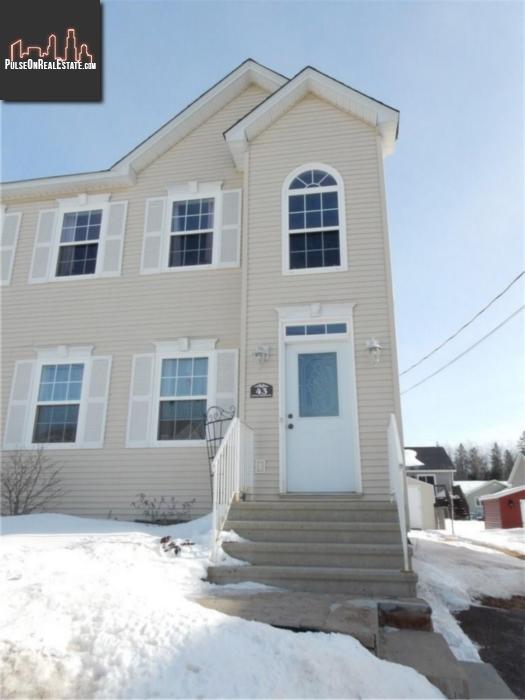 Property 43 Tanya Cres main img
