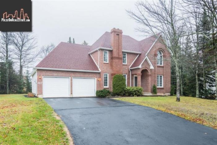 Property 117 Sir Lancelot Dr main img