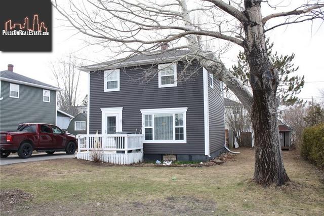Property 15 Runneymeade Rd main img