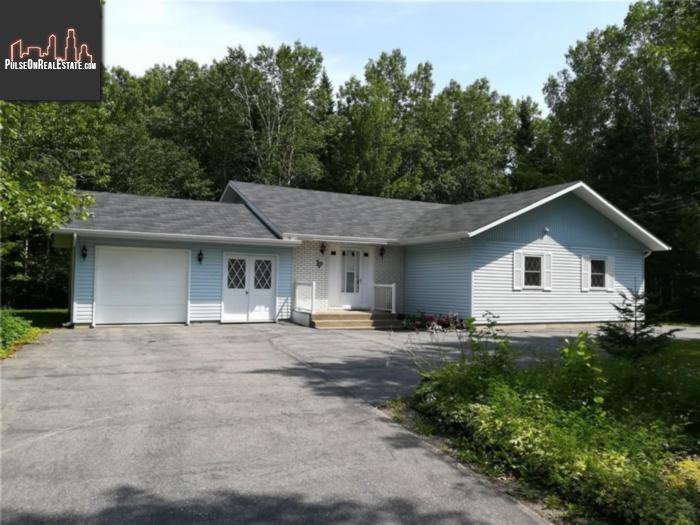 Property 17 Maple main img