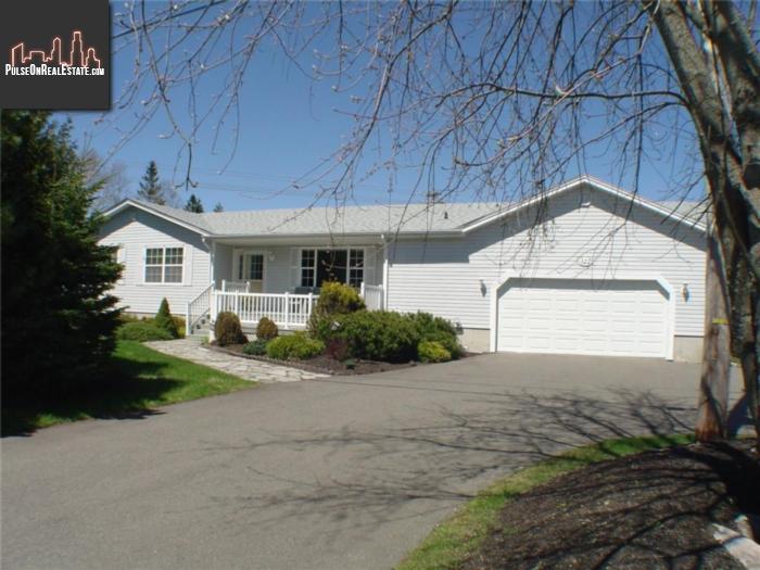 Property 322 Bayview Drive main img
