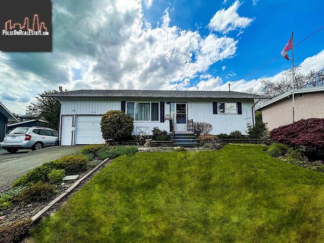 Property 8530 Howard Crescent main img