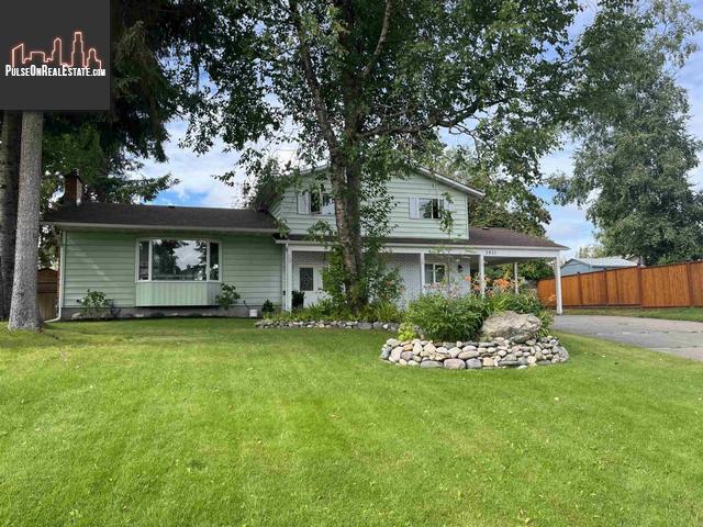 Property 2821 Mckenney Crescent main img