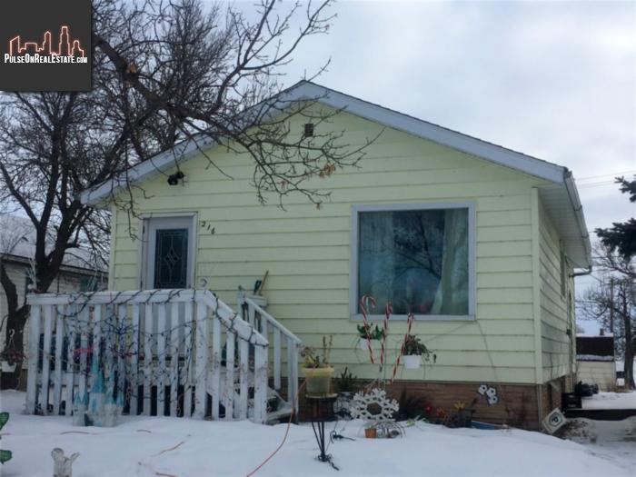 Property 216 1st Ave E main img