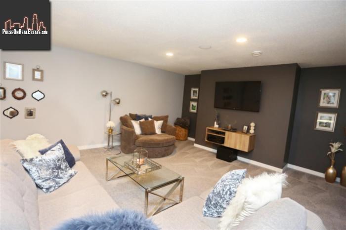 Property 2203 1015 Patrick Cres main img