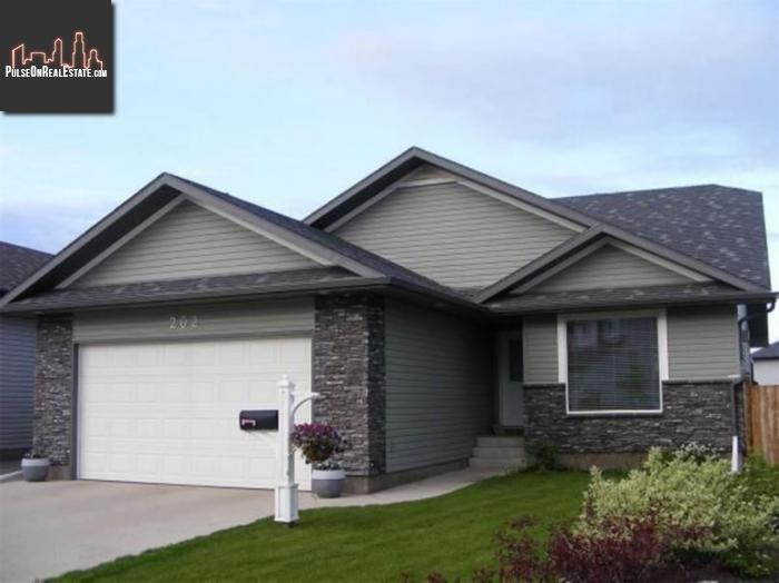 Property 202 Martin Cres main img