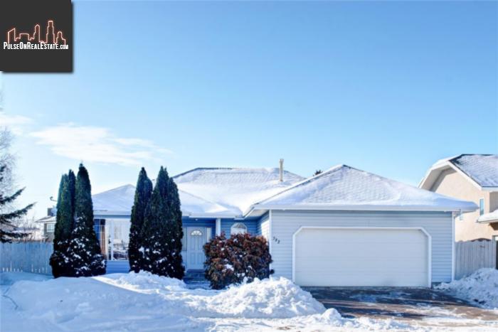 Property 722 Slater Cres main img