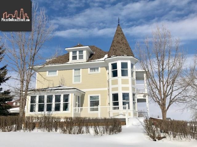 Property 102 28th St main img