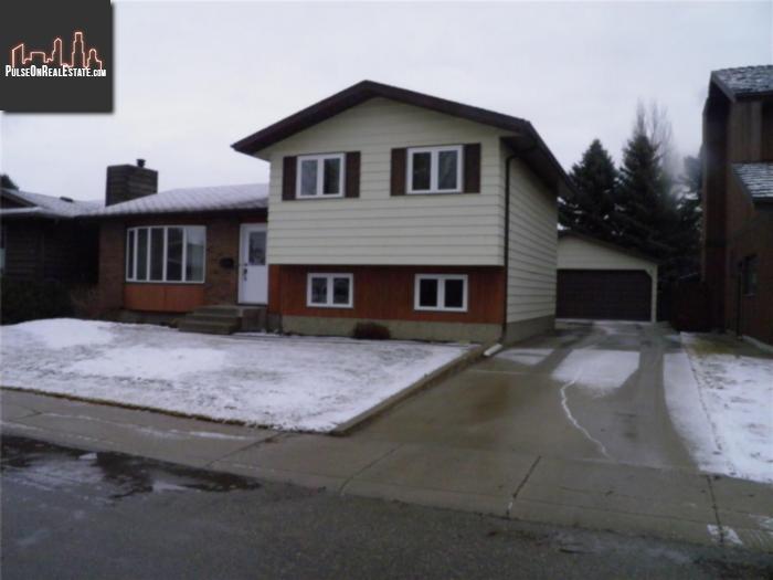 Property 742 Delaronde Cres main img
