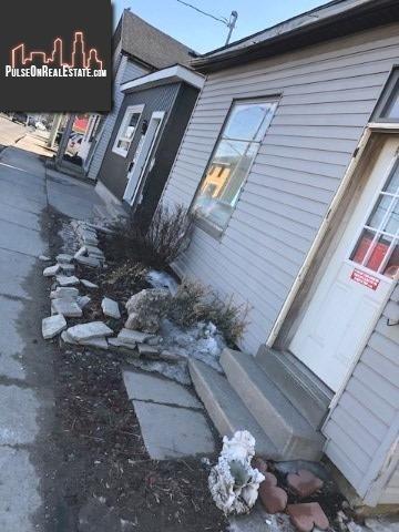 Property 221 Adelaide St N main img