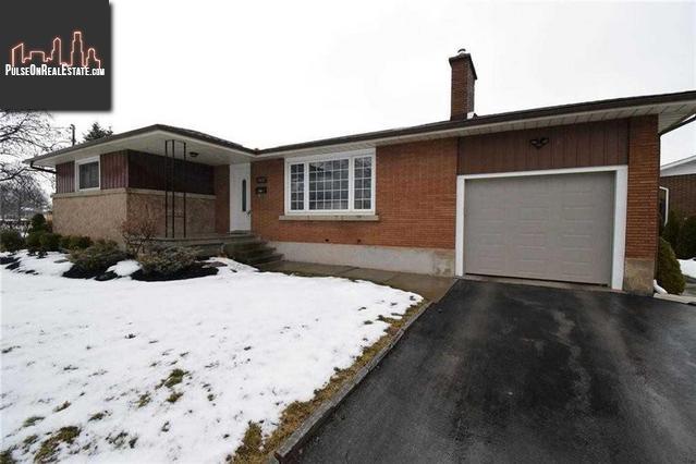 Property 4532 Queensway Gdns main img