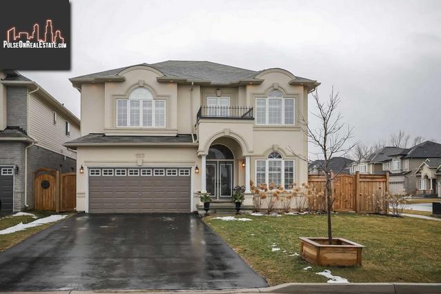 Property 153 Lampman Dr main img