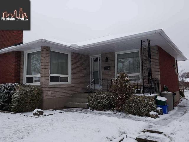 Property 29 Ridge Point Dr main img